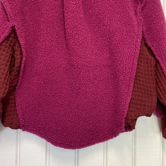 Urban Outfitters BDG Kas Sherpa Pieced
Oversized Pullover Sweatshirt Plum/Purple - Picture 11 of 16